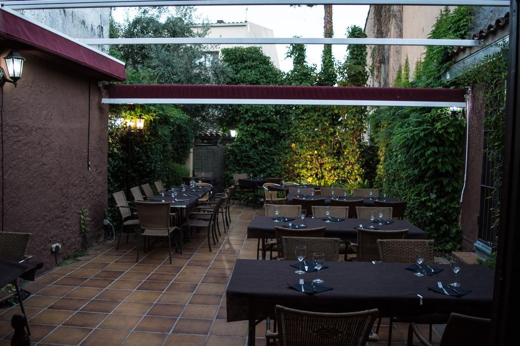 L'Argolla Hotel-Pizzeria Santa Coloma De Farners Exteriör bild